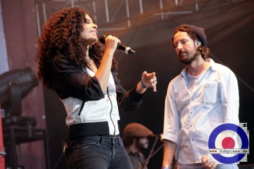 Joy Denalane (D) with Max Herre 27. Summer Jam Festival - Fuehlinger See, Koeln - Red Stage 06. Juli 2012 (14).JPG
